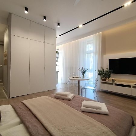 Myfive Apartments Krakow Bagian luar foto