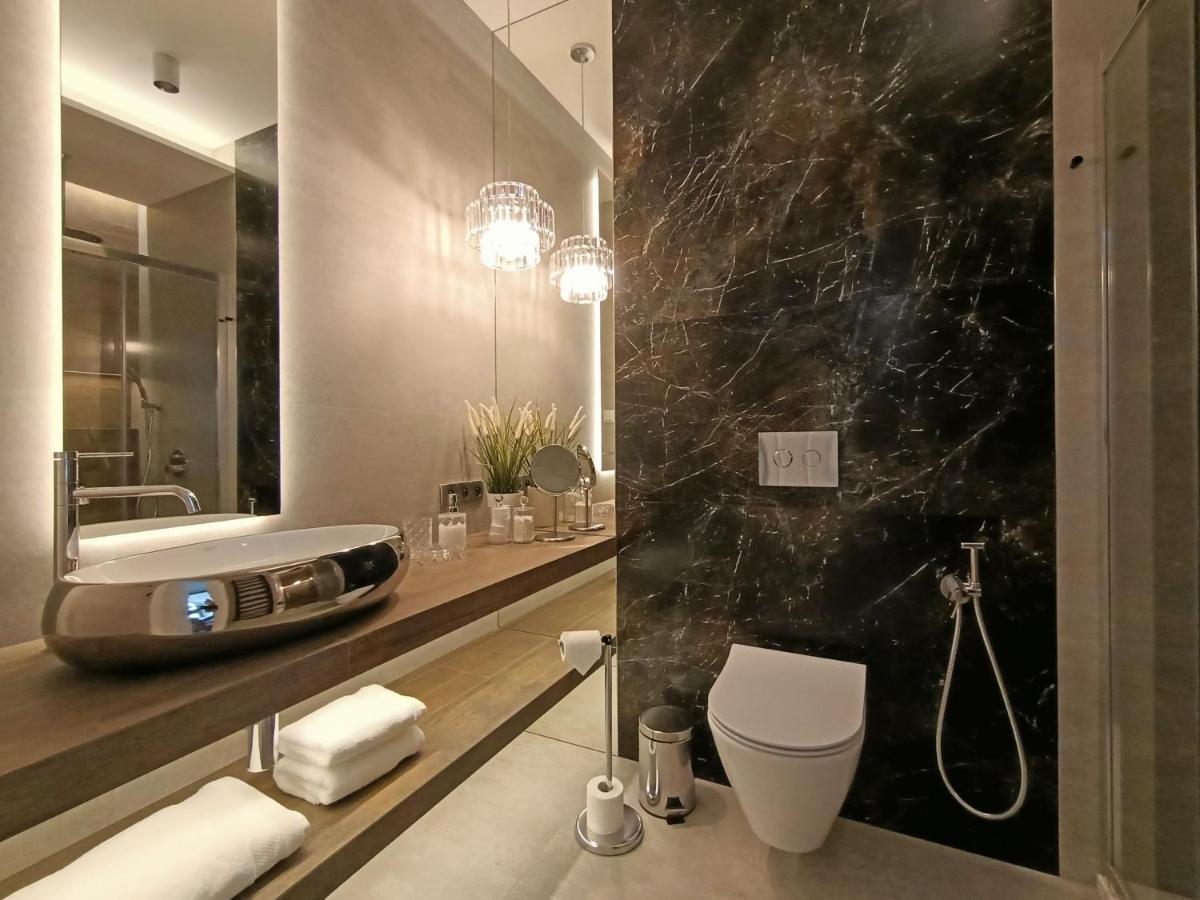 Myfive Apartments Krakow Bagian luar foto