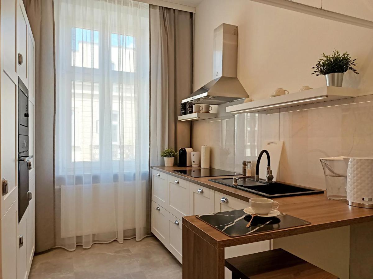 Myfive Apartments Krakow Bagian luar foto
