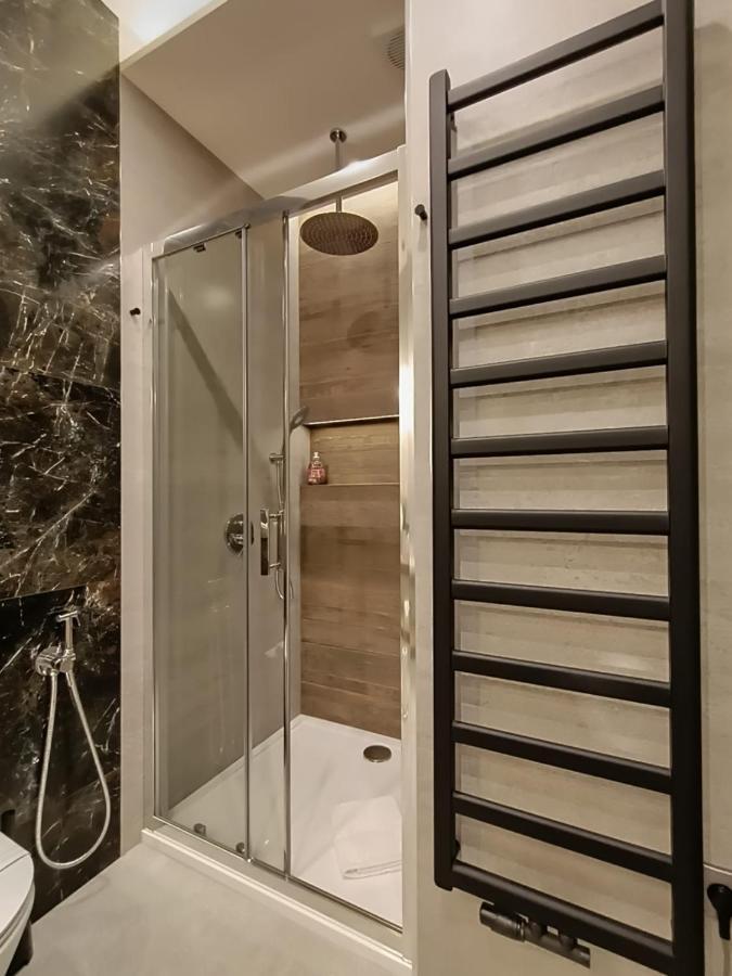 Myfive Apartments Krakow Bagian luar foto